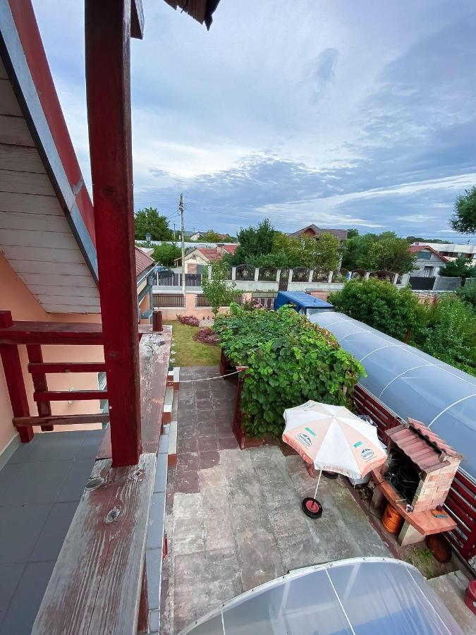 Cosy Bedroom For 2 With Balcony In A Family Villa Turnu Magurele Ngoại thất bức ảnh