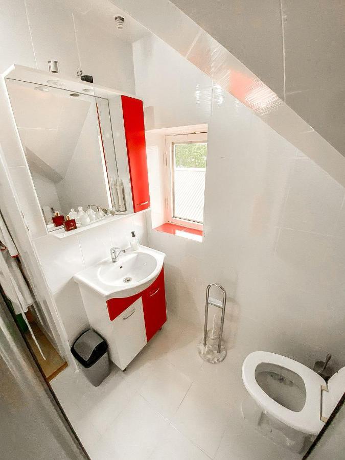 Cosy Bedroom For 2 With Balcony In A Family Villa Turnu Magurele Ngoại thất bức ảnh