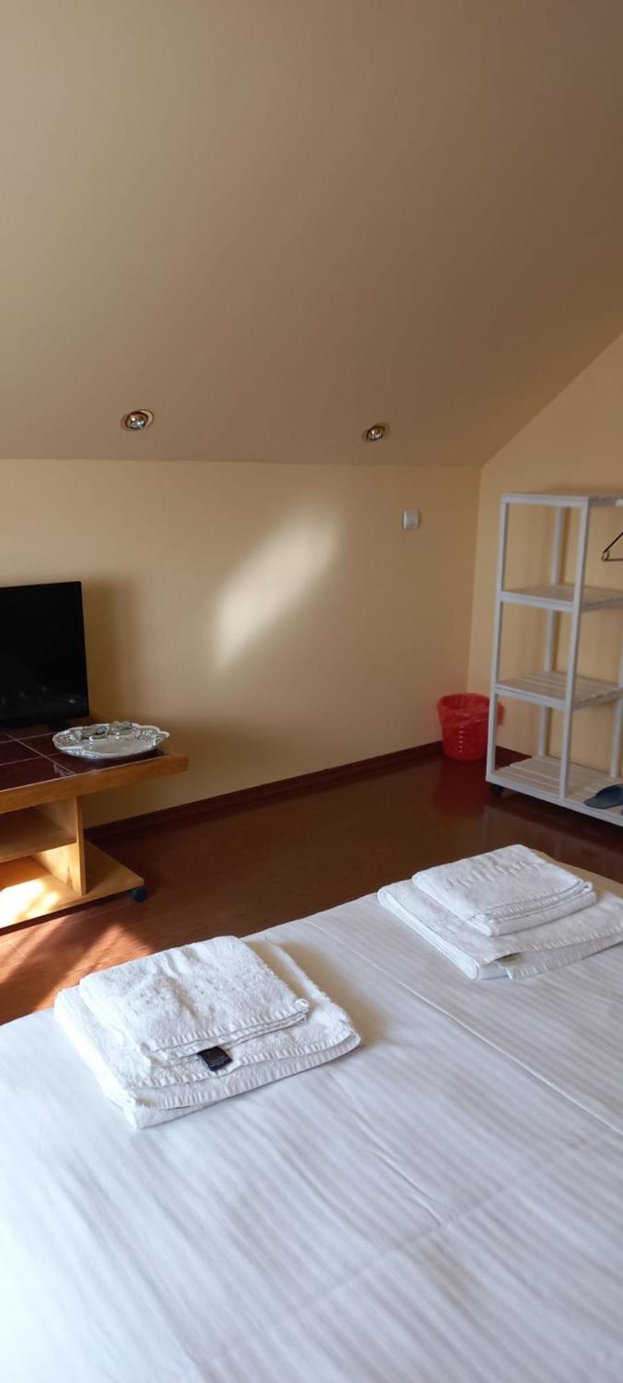 Cosy Bedroom For 2 With Balcony In A Family Villa Turnu Magurele Ngoại thất bức ảnh